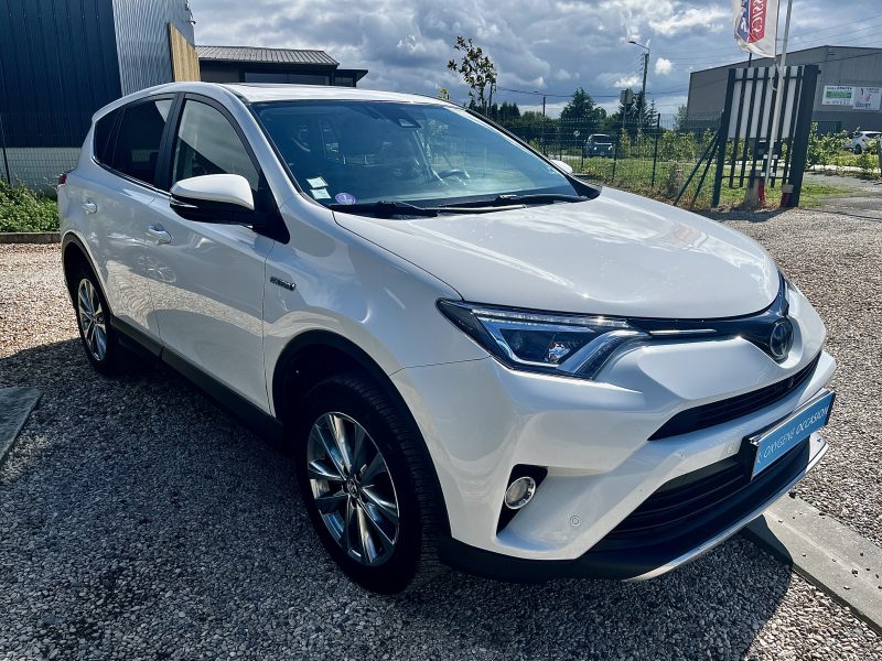 TOYOTA RAV 4 IV LOUNGE 2017