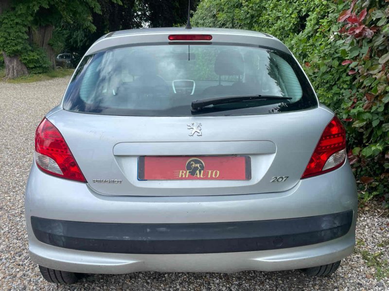 PEUGEOT 207 2013 1.4 73cv