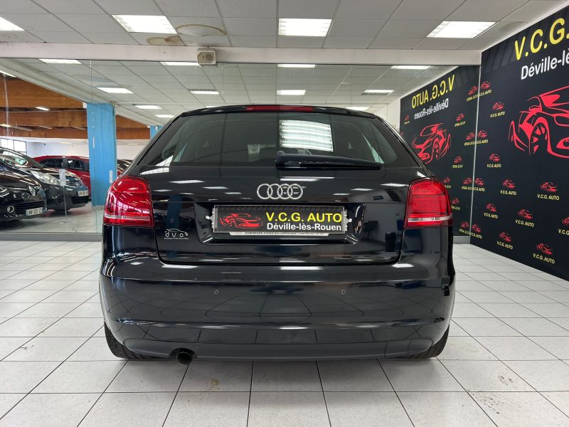 AUDI A3 2.0 TDI 140CH DPF S-LINE