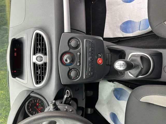 RENAULT CLIO III 2011 - 36455 km