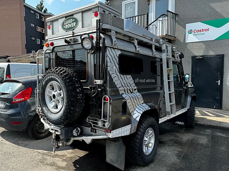 LAND ROVER DEFENDER 2003