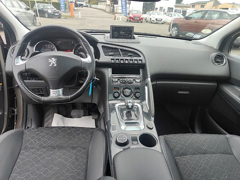 PEUGEOT 3008 2.0 HDi Hybrid4 200cv