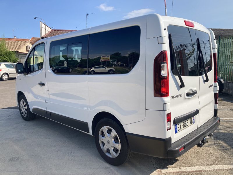 RENAULT TRAFIC III 9 PLACES L1H1 2018 MINIBUS