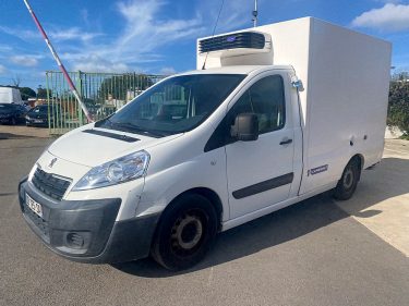 PEUGEOT EXPERT III 2.0 130ch 10,4 m2 FOURGON CAISSE NEGATIVE 2013