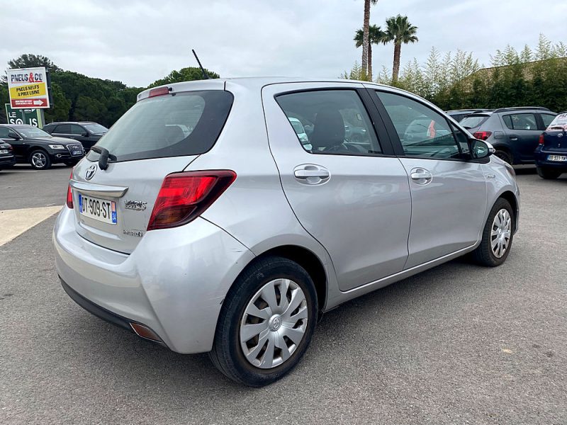 TOYOTA YARIS III HYBRIDE 2015