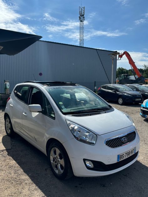 KIA VENGA Toit ouvrant  2011