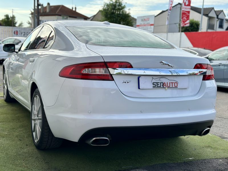 JAGUAR XF I 2011