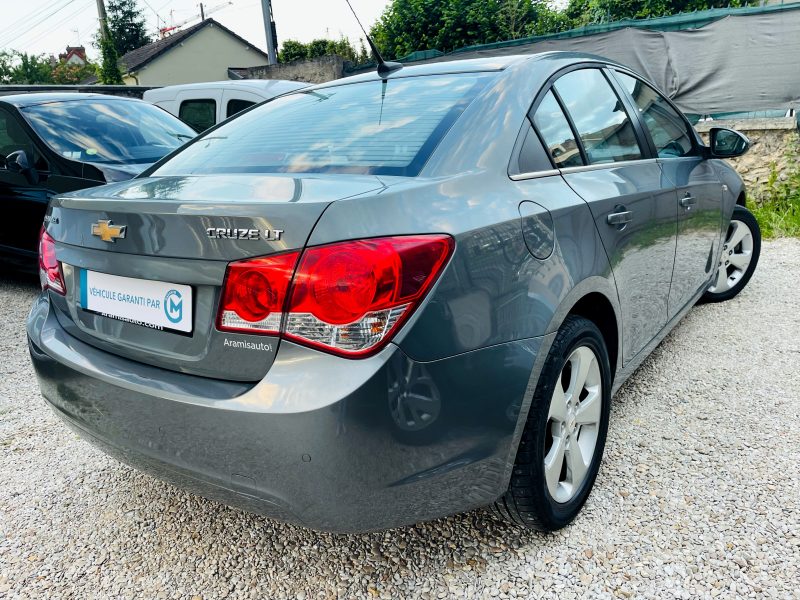 CHEVROLET CRUZE 2011