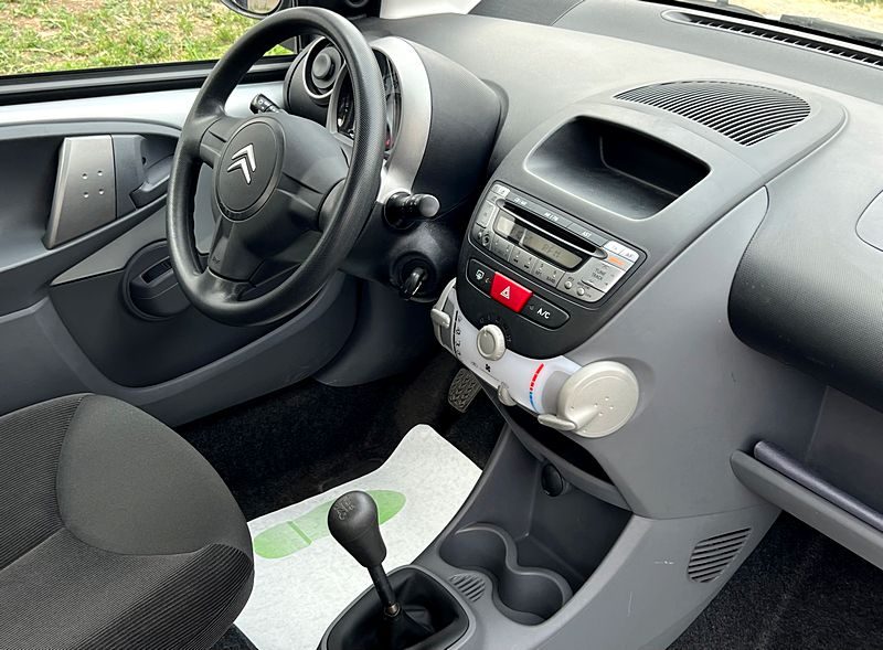 CITROEN C1 1.4 HDI 70 Cv 5 PORTES CLIMATISATION BLUETOOTH 79 700 Kms - GARANTIE 1 AN