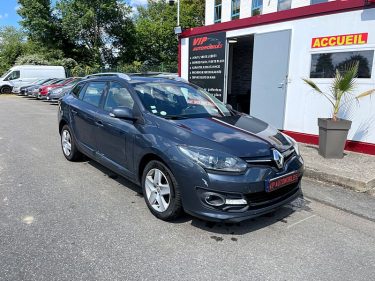 RENAULT MEGANE ESTATE 2015