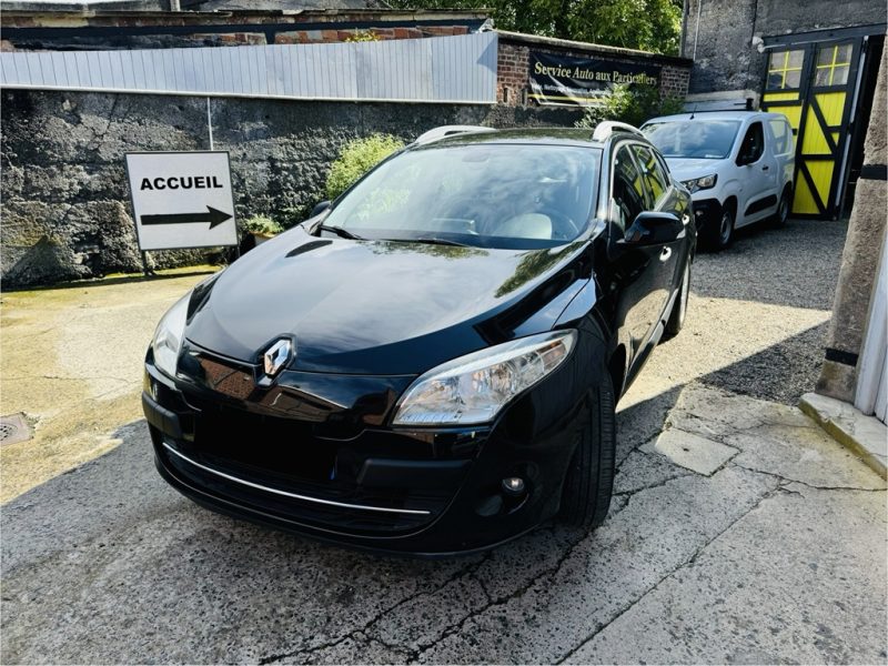 RENAULT MEGANE III ESTATE 2010