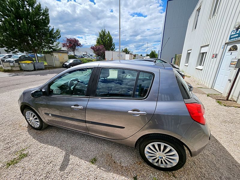 RENAULT CLIO 2008