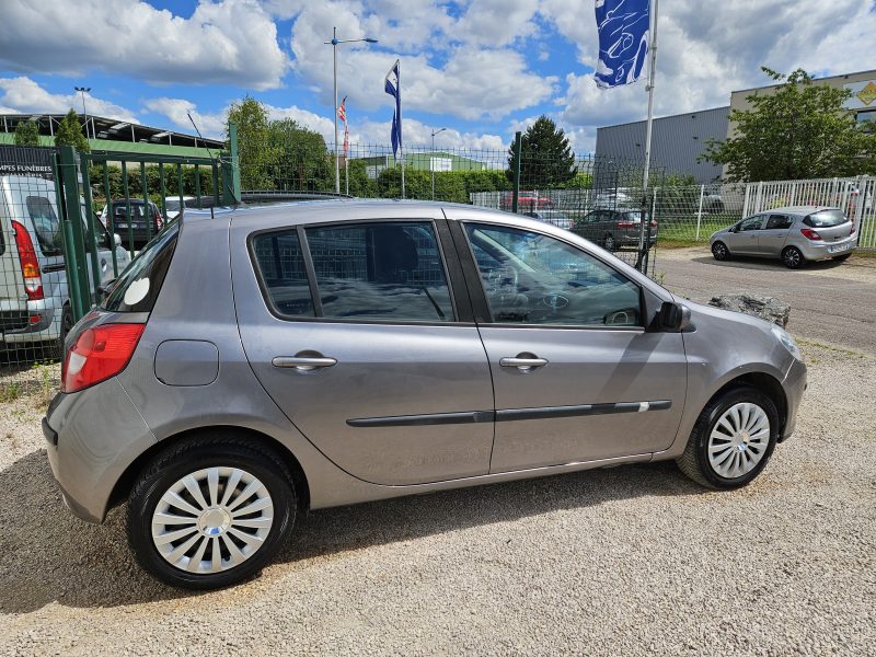 RENAULT CLIO 2008