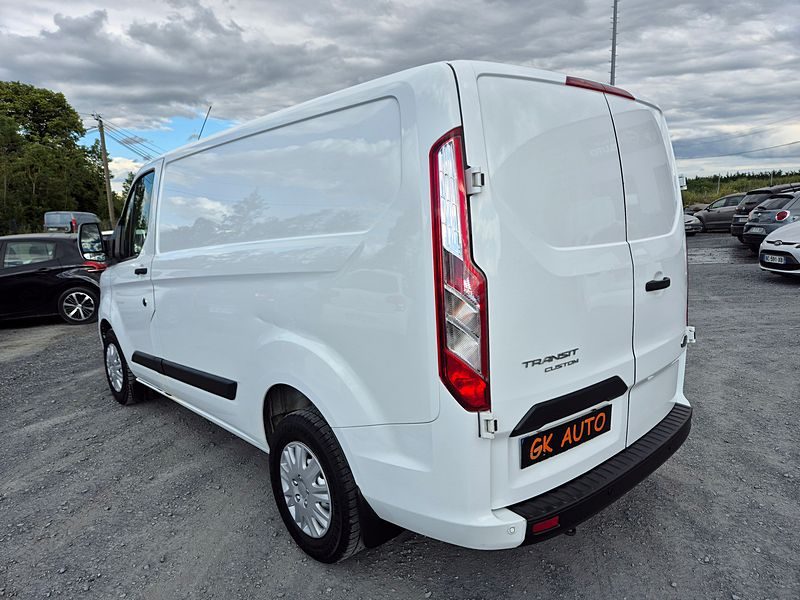 FORD TRANSIT CUSTOM 2.0 ECOBLUE 2022 196000 km 