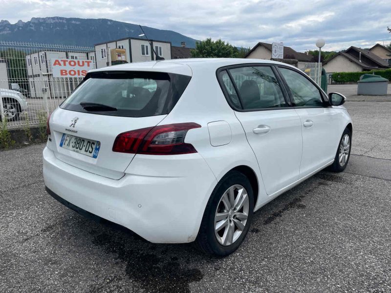 PEUGEOT 308 Phase 2 du 02/2021 version cockpit 110cv