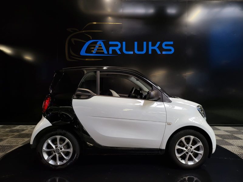 SMART FORTWO (453) 1.0 i 71cv S&S COUPE TWINAMIC PASSION BOITE AUTO / LIMITEUR REGULATEUR / BI-COLOR