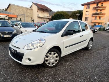 RENAULT  CLIO III 1.2i 75CV AUTHENTIQUE