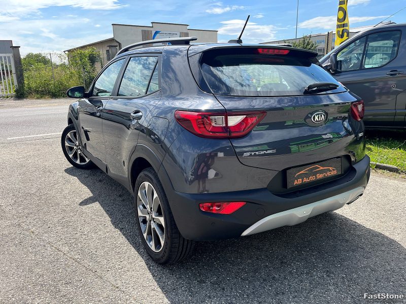 KIA STONIC 2019