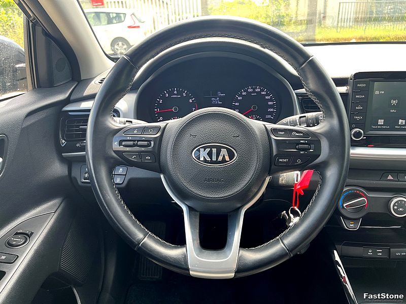 KIA STONIC 2019