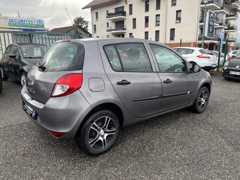 RENAULT CLIO III 1.2i 75 CV AUTHENTIQUE