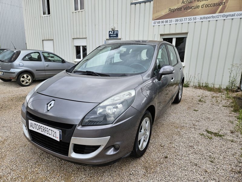 RENAULT SCENIC III 2010