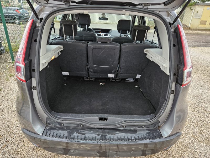 RENAULT SCENIC III 2010