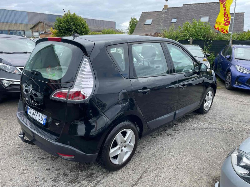 RENAULT SCENIC 1.5 DCI 110ch 