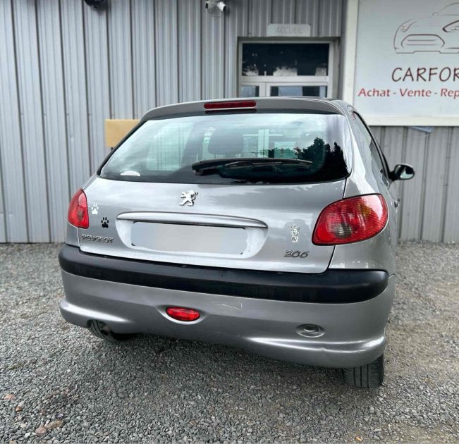 PEUGEOT 206 2003