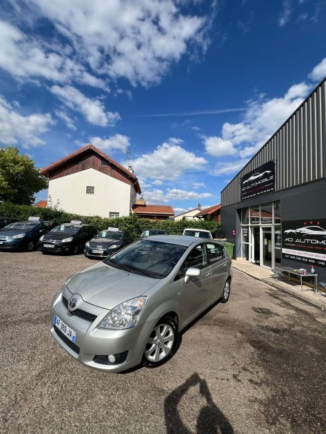 TOYOTA COROLLA Verso  2.2 D-4D 136cv