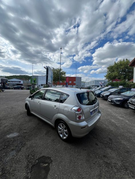 TOYOTA COROLLA Verso  2.2 D-4D 136cv