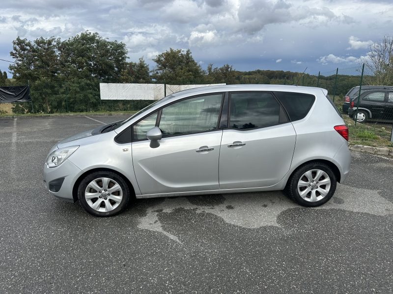 OPEL MERIVA B Monospace 2011