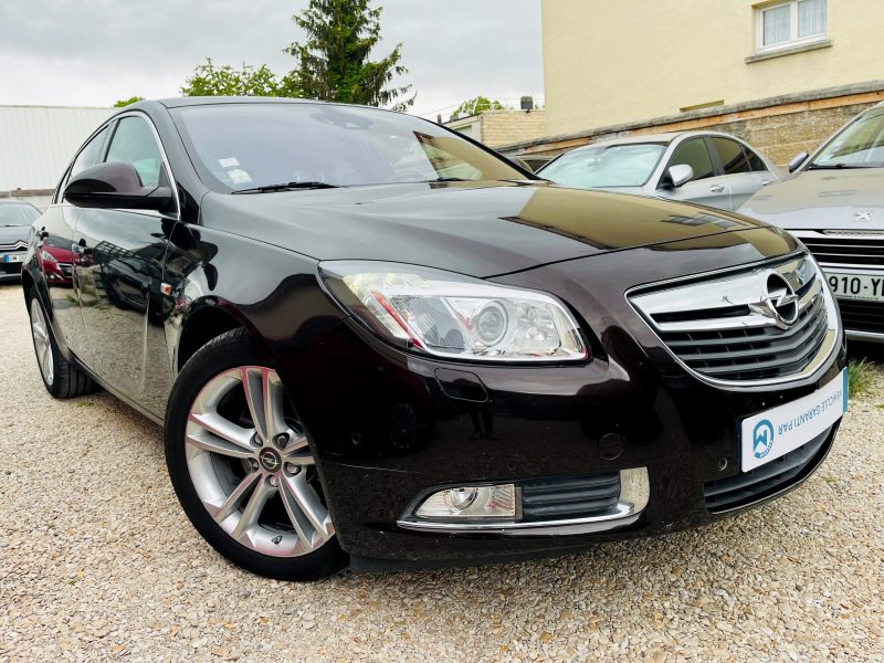 OPEL INSIGNIA  2012