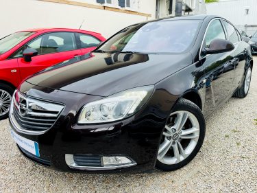 OPEL INSIGNIA  2012