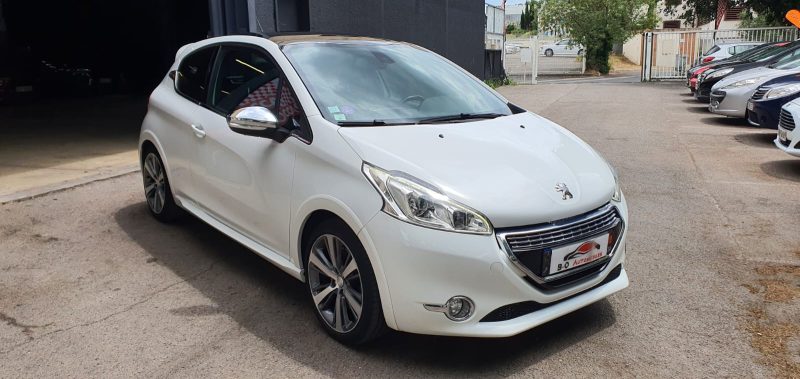 Peugeot 208 1.6 156ch XY, *Première main*, *Toit panoramique*, *Cuir intégral*, *Sièges chauffants*