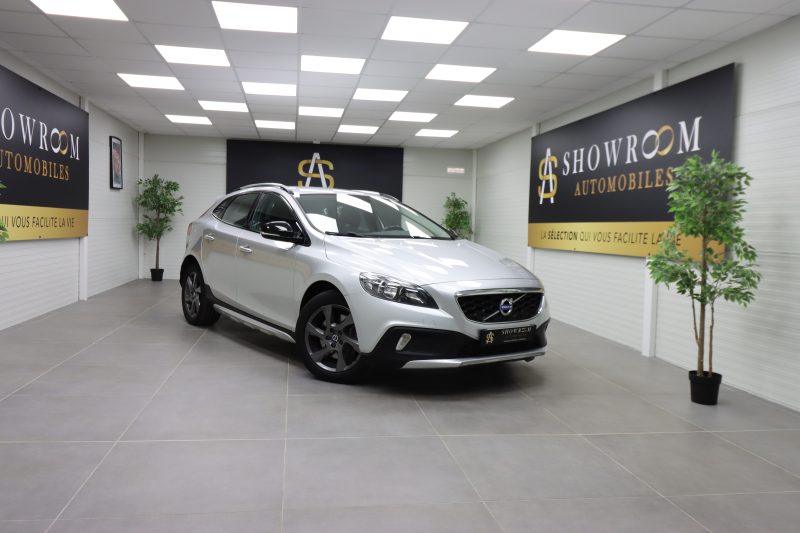 VOLVO V40 Cross Country 2015