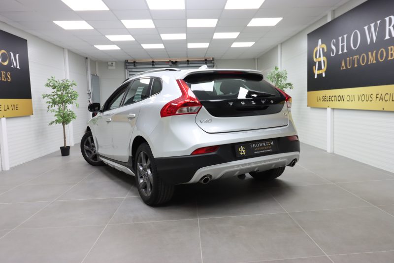 VOLVO V40 Cross Country 2015