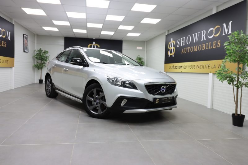 VOLVO V40 Cross Country 2015