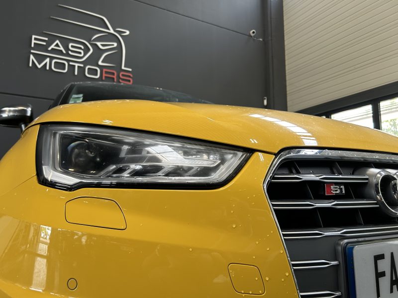 AUDI S1 2014