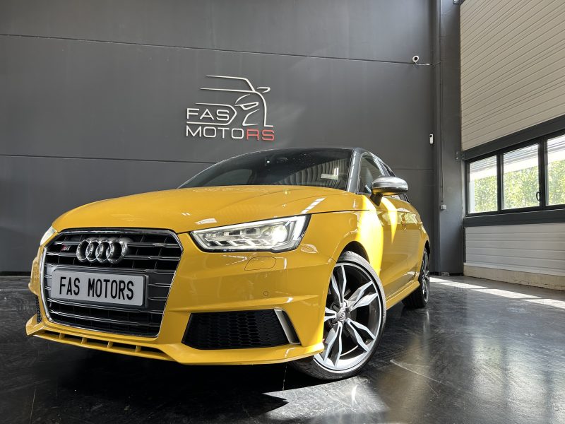 AUDI S1 2014