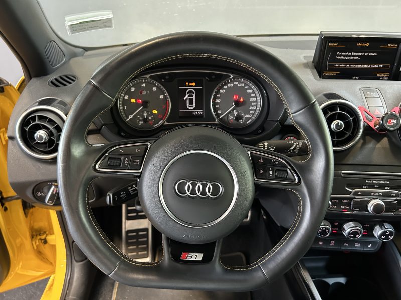 AUDI S1 2014