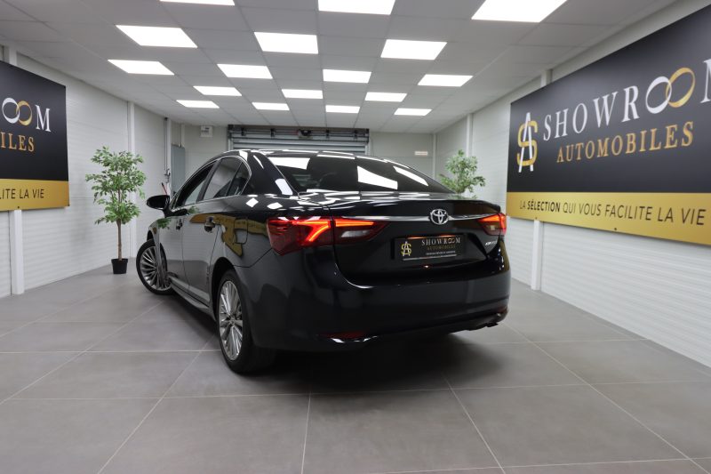 TOYOTA AVENSIS 2016