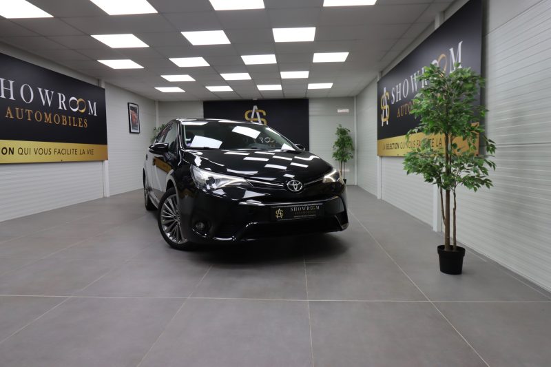 TOYOTA AVENSIS 2016