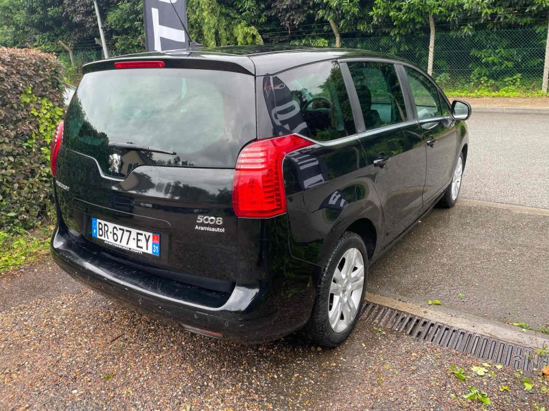 PEUGEOT 5008 1.6HDI 112CV