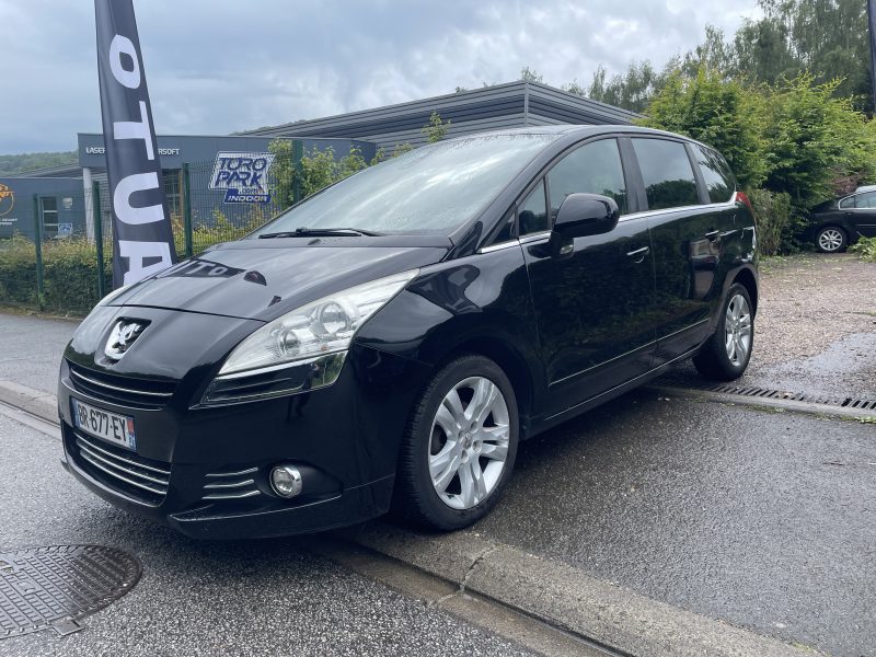 PEUGEOT 5008 1.6HDI 112CV