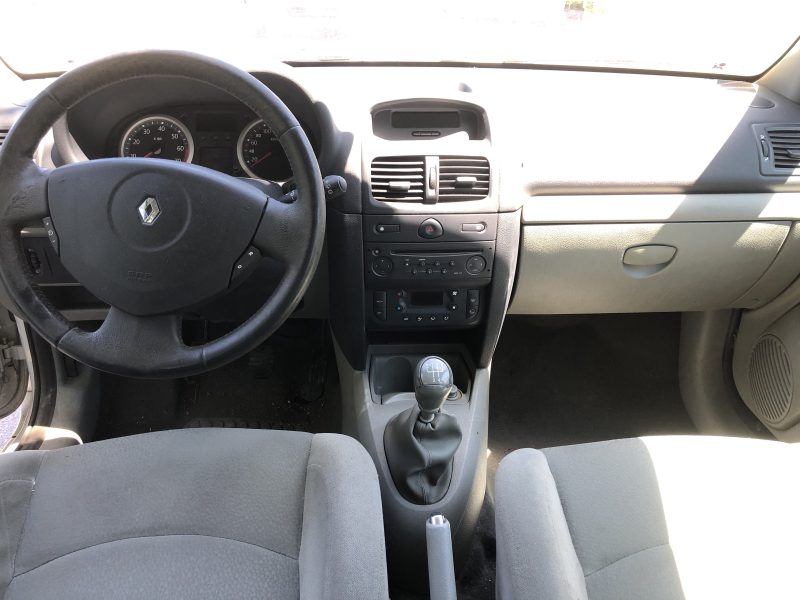 RENAULT CLIO 2004