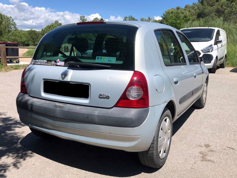 RENAULT CLIO 2004