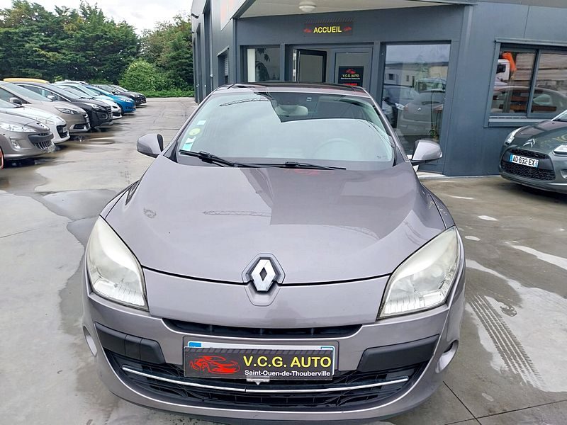 RENAULT MEGANE III 1.9 dCi 130 Privilege