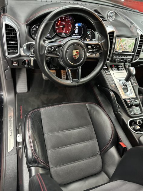 PORSCHE CAYENNE 2015