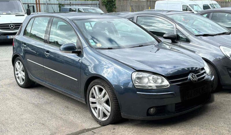 VW GOLF V 140 CV