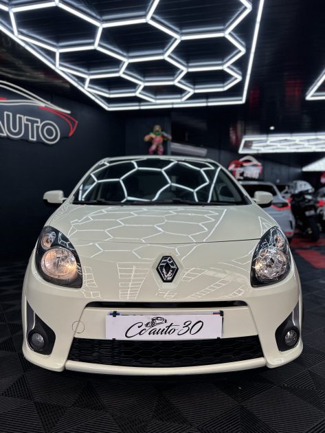 RENAULT TWINGO II 2011